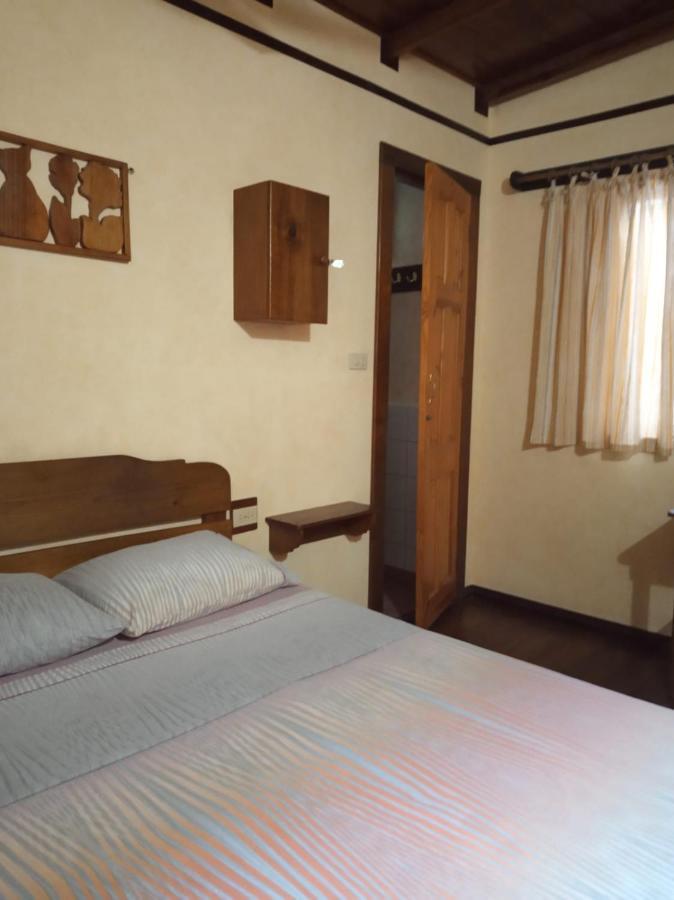 Hostal Hansi Bocas Town Ngoại thất bức ảnh