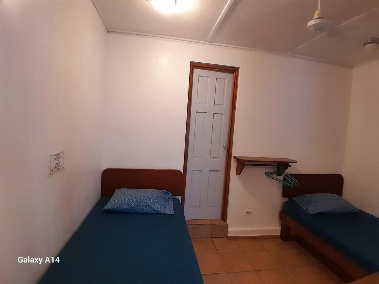 Hostal Hansi Bocas Town Ngoại thất bức ảnh
