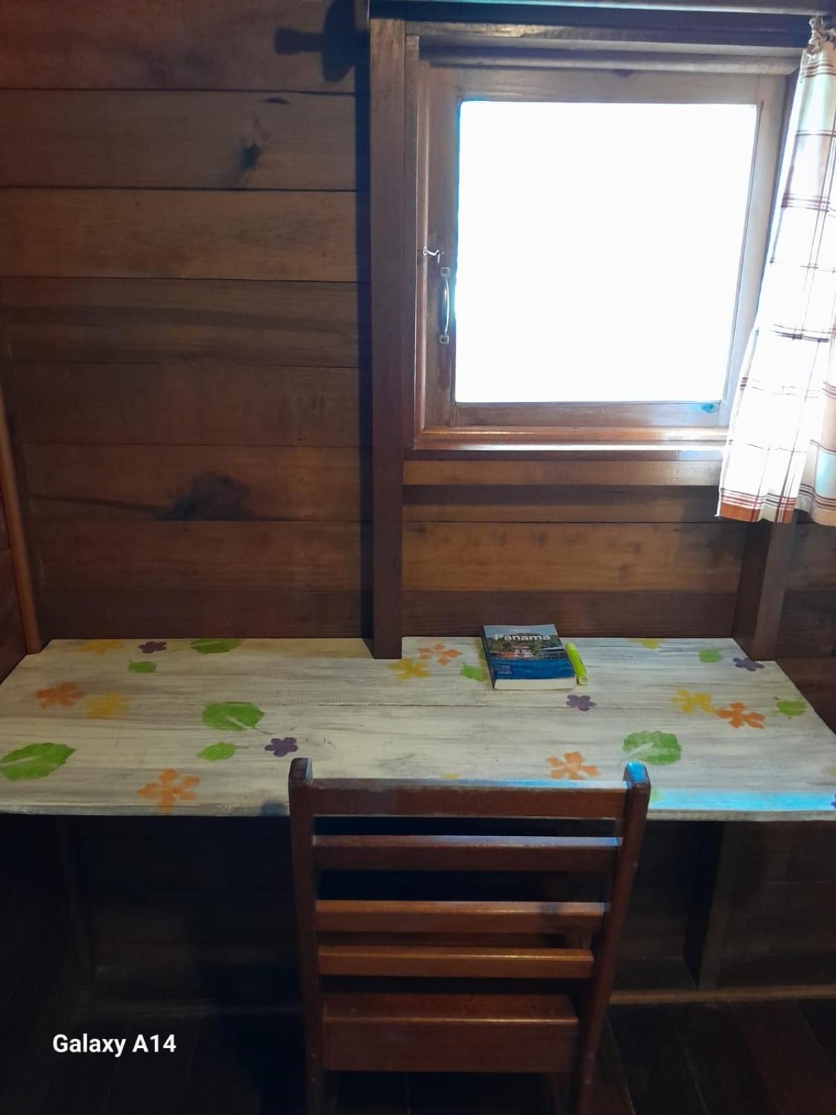 Hostal Hansi Bocas Town Ngoại thất bức ảnh
