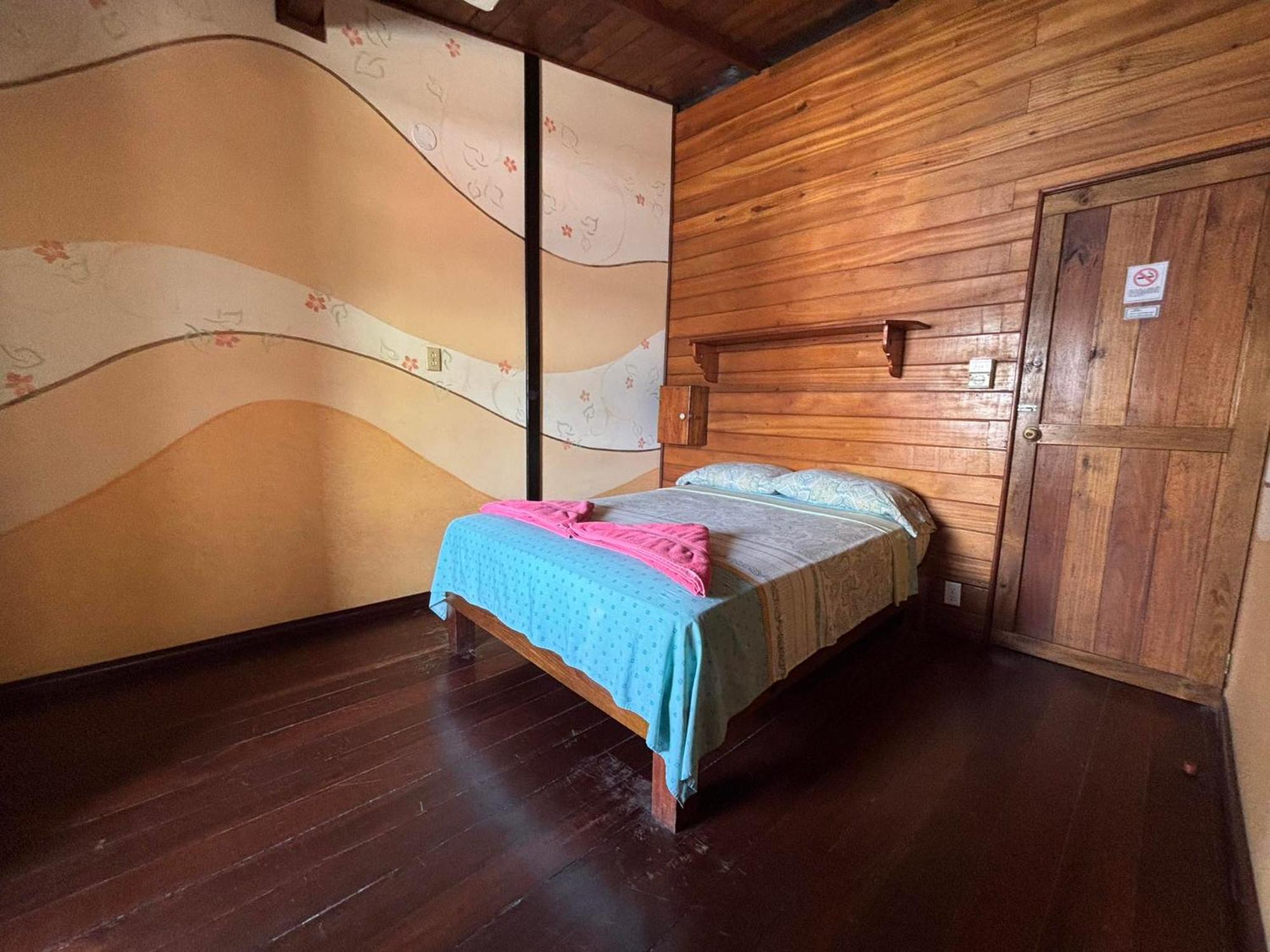 Hostal Hansi Bocas Town Ngoại thất bức ảnh