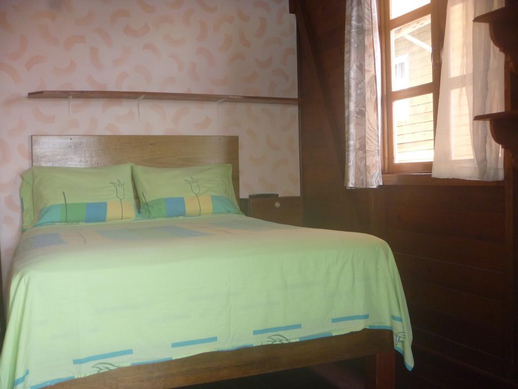 Hostal Hansi Bocas Town Ngoại thất bức ảnh