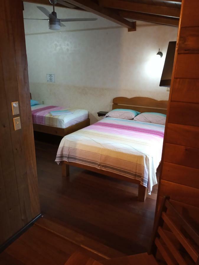 Hostal Hansi Bocas Town Ngoại thất bức ảnh